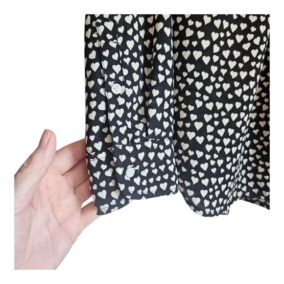 J. CREW Mercantile Womens Sz 2 Heart Print Pintuck Popover Black White Ruffles - Picture 4 of 9